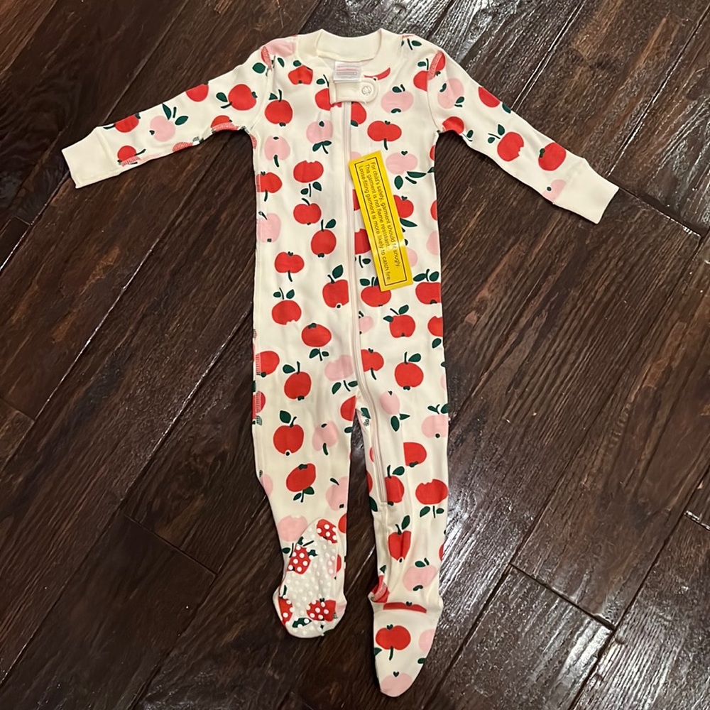 Hanna Andersson baby zip footed sleeper in organic cotton